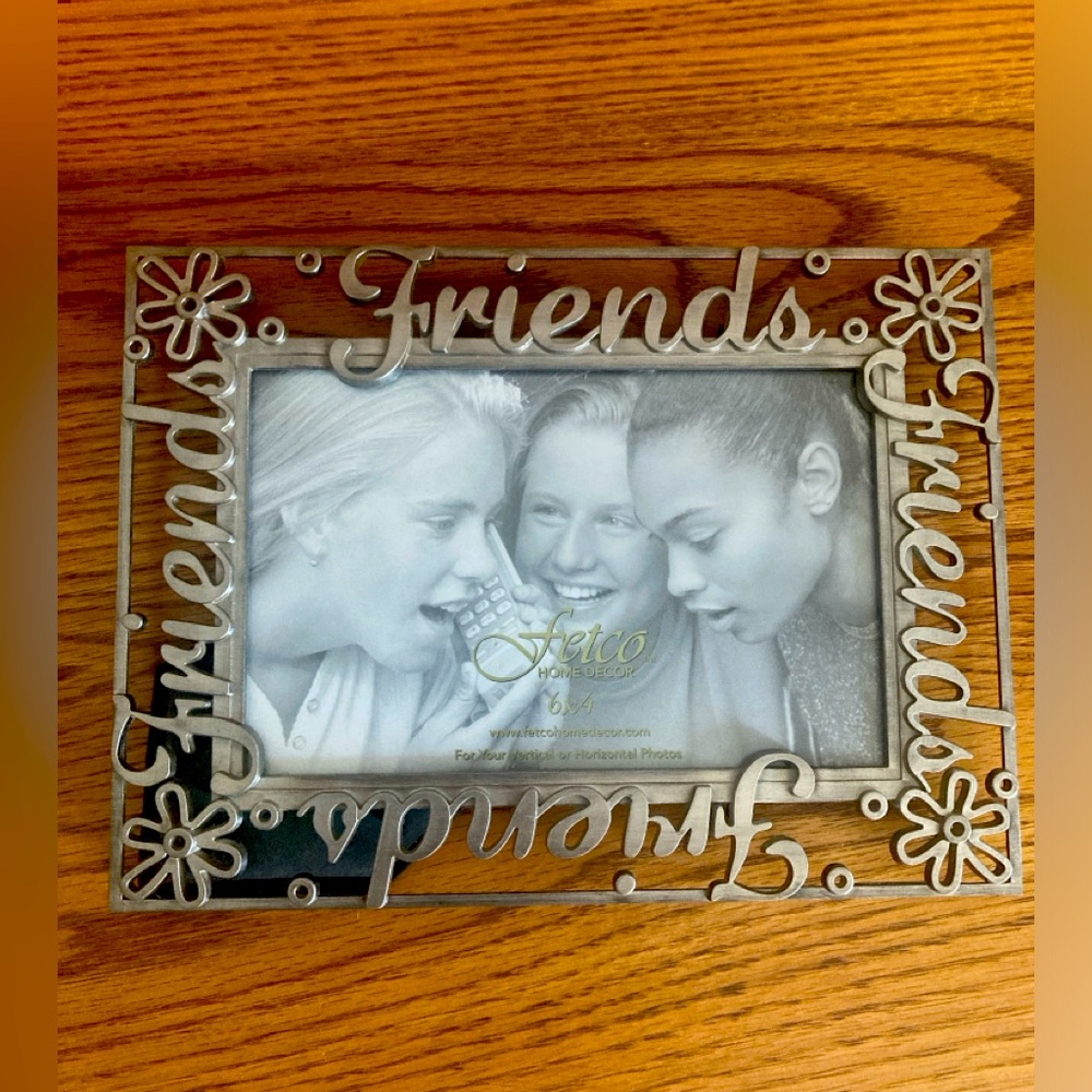 Friend theme Picture Frame - Picture 2 of 4